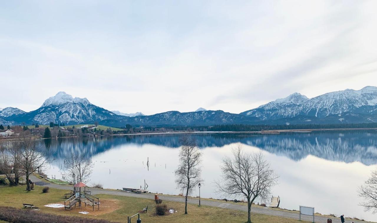 Hotel Fischer Am See ฟุสเซ่น ภายนอก รูปภาพ
