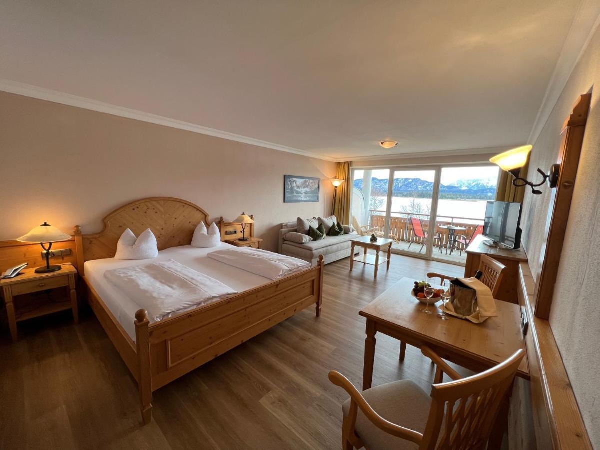 Hotel Fischer Am See ฟุสเซ่น ภายนอก รูปภาพ