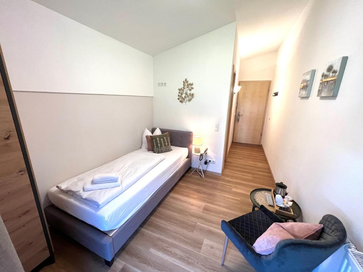 Hotel Fischer Am See ฟุสเซ่น ภายนอก รูปภาพ